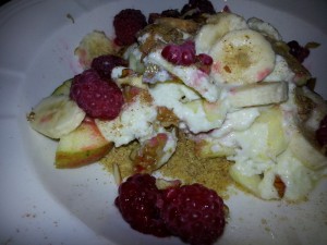Budwig muesli with banana and raspberry